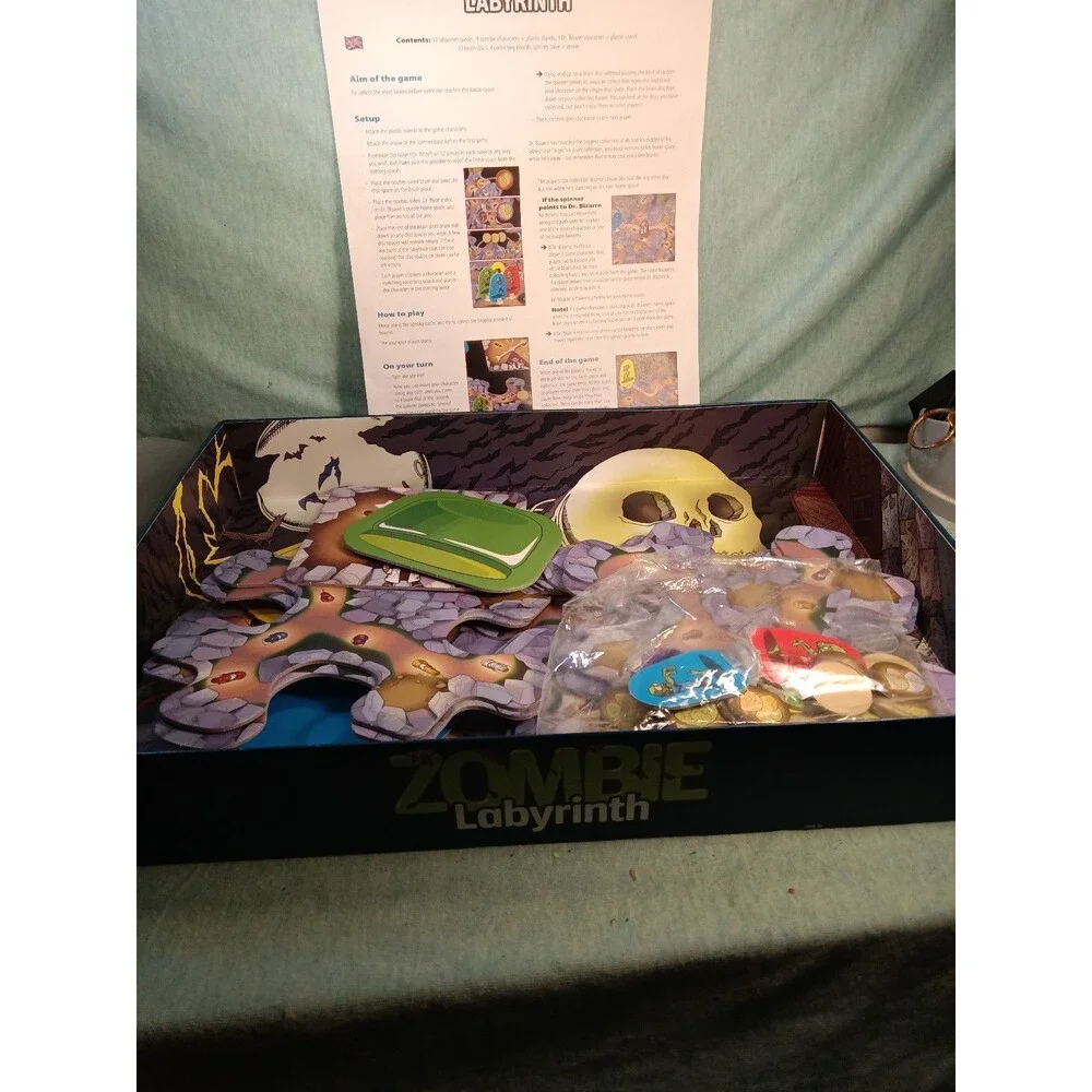 Zombie Labyrinth - Board Game made in Finland